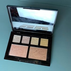 Laura Mercier Candleglow Luminizing Palette discontinued